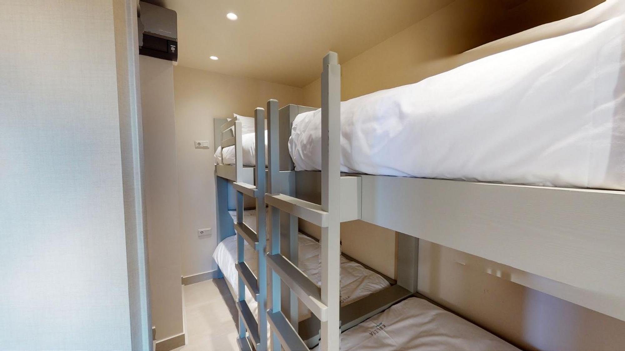 Kallia Suites- Chorefto Room photo